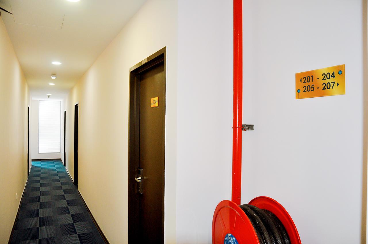 Gem Hotel Nusajaya  Eksteriør billede