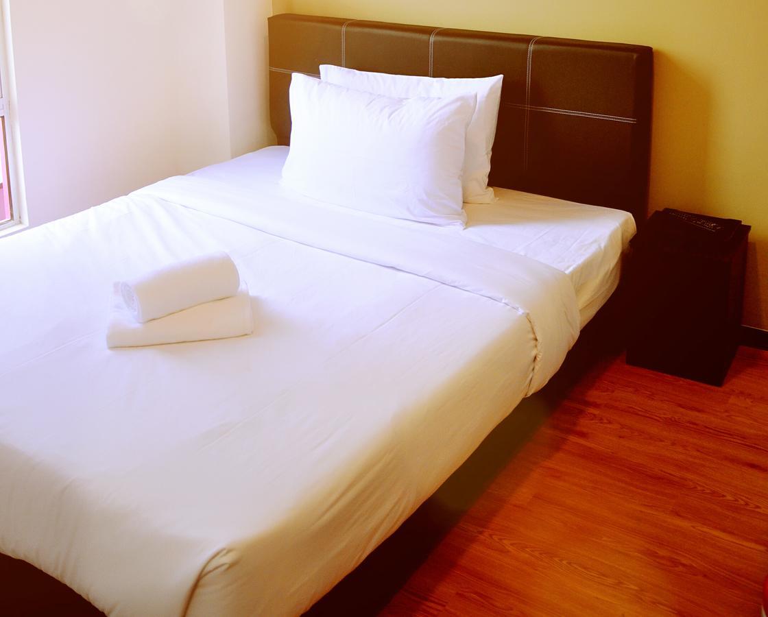 Gem Hotel Nusajaya  Eksteriør billede